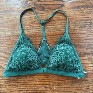 Victoria's Secret Lace Bralette in green size large open front padded